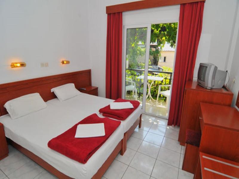 Chrissafis Hotel Панагия Екстериор снимка