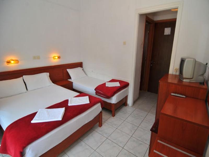 Chrissafis Hotel Панагия Екстериор снимка