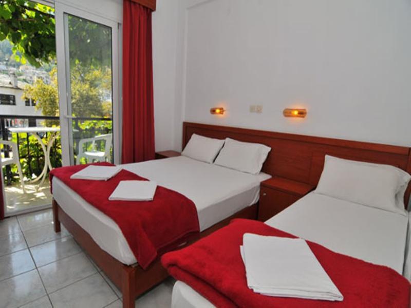 Chrissafis Hotel Панагия Екстериор снимка