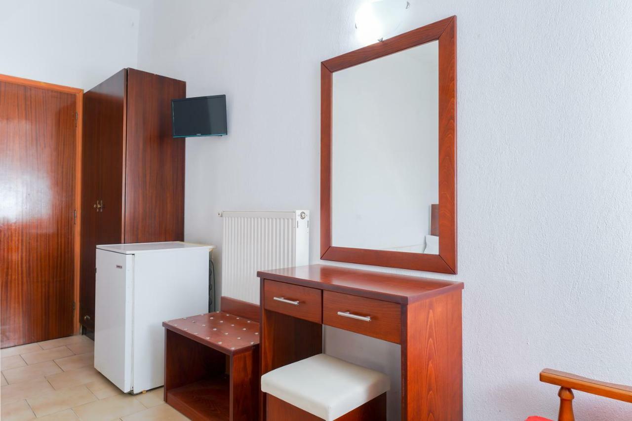 Chrissafis Hotel Панагия Екстериор снимка